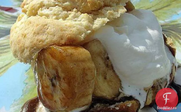 Banane Foster Shortcake