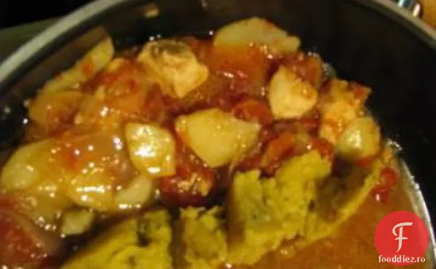 Pătlagine Ugandeze Cu Tocană De Pui