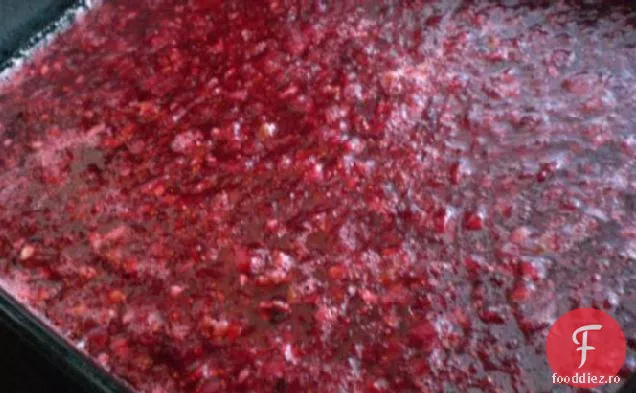 Salată de afine în jeleu de zmeură cu Topping de cremă de brânză