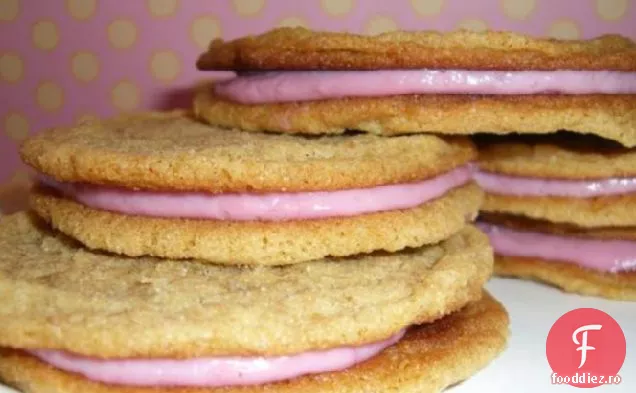 Cookie-Uri Sandwich Cu Cremă De Zmeură
