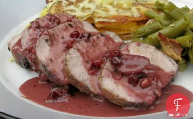 Muschi De Porc Cu Sos De Lingonberry