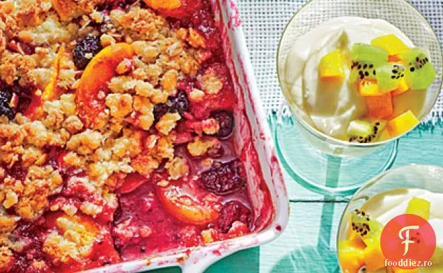 Peach-Berry Crumble