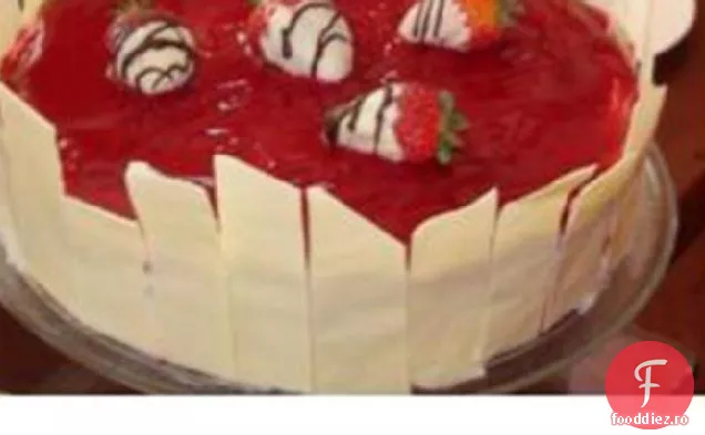 Tort Cu Mousse De Zmeură