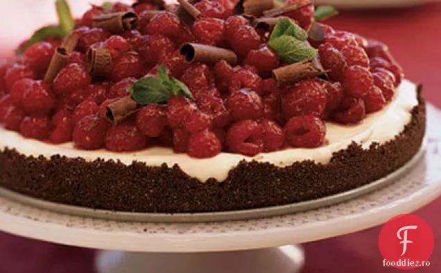 Tarta cu Zmeura de ciocolata cu crema de ciocolata alba