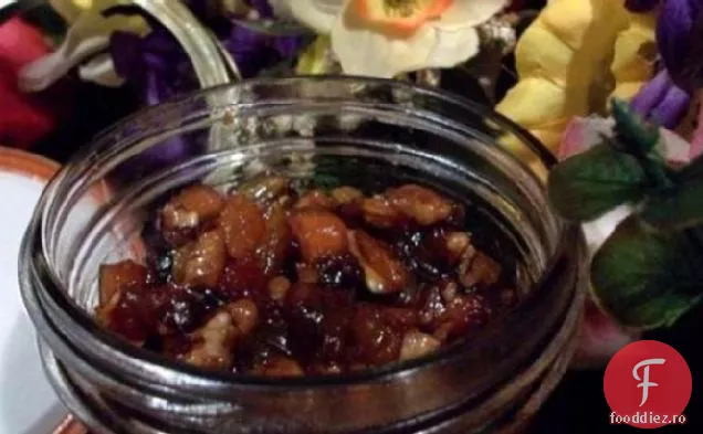 Fructe Pecan Chutney
