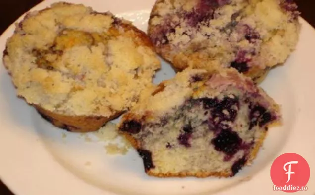 Brioșe Delicioase De Afine Cu Topping De Firimituri