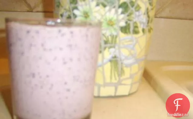 Smoothie Cu Iaurt De Afine