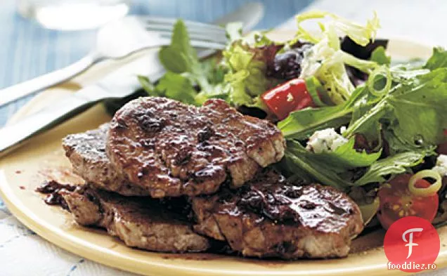 Medalioane de porc cu reducere picantă de rodie-afine