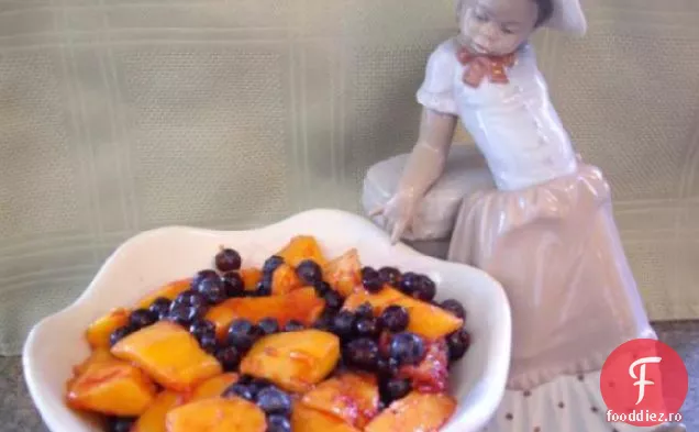 Salată de fructe de afine și Mango