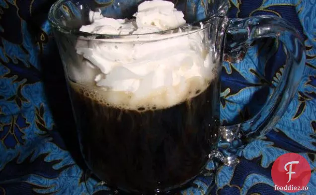 Tort De Ciocolată Cu Cană Ușoară De Cafea