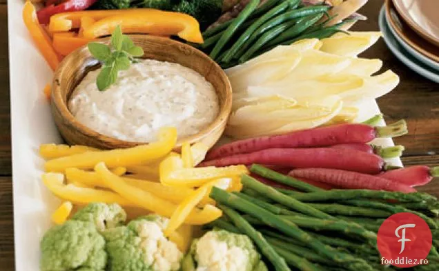 Platou crudit cu usturoi aioli