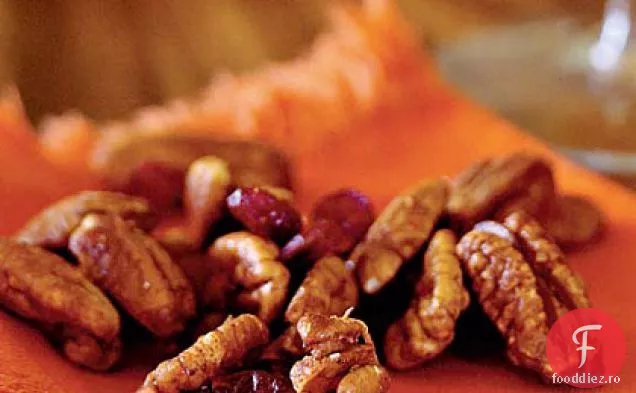 Amestec De Nuci Pecan Condimentat Cu Chipotle De Portocale