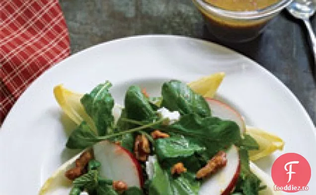 Salată De Mere, Nuci Și Andive