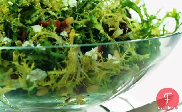 Frișcă, șuncă și salată de brânză de capră
