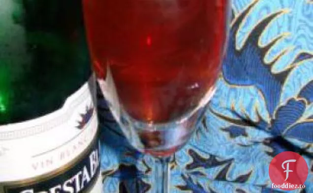 Cocktail De Șampanie Cu Afine Kir