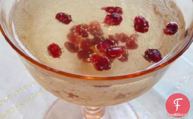 Cocktail De Șampanie Cu Afine De Rodie