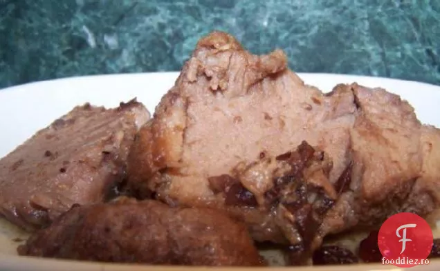 Oală De Porc Cu Afine