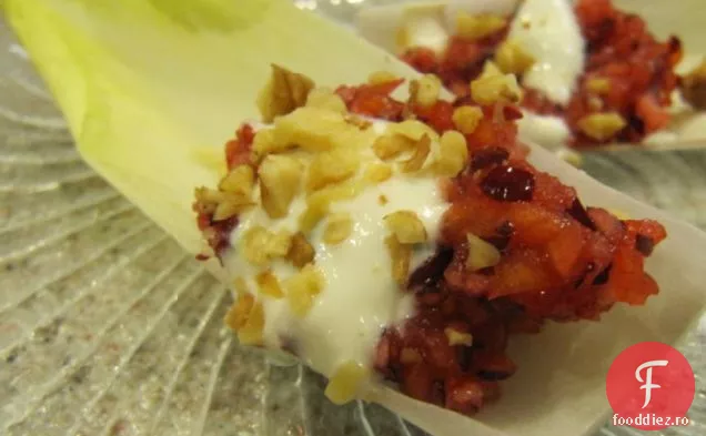 Andive Umplute Cu Afine Și Curmale Cu Brânză De Capră Acidulată Dr