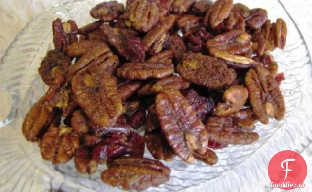 Amestec De Nuci Pecan Condimentat Cu Chipotle De Portocale