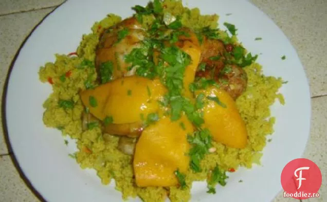 Pui marocan cu lămâi conservate și cuscus