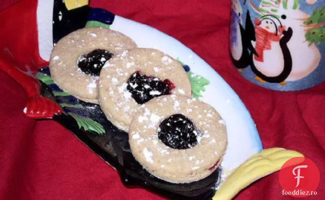 Linzer Augen (Linzer Eyes Aka Tarte Linzer sau cookie-uri Linzer)