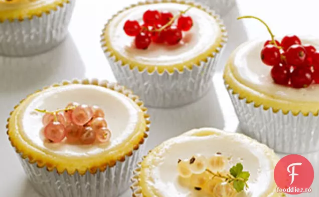 Cheesecake Cupcakes cu Topping de smântână