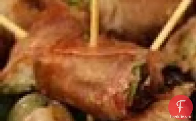 Curmale Umplute Cu Brânză De Capră Cu Busuioc Și Prosciutto