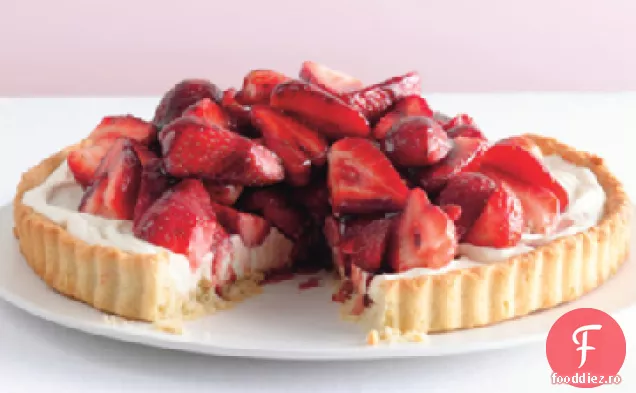 Tarta mascarpone cu capsuni cu glazura de Port