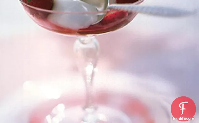 Panna Cotta din zară cu căpșuni