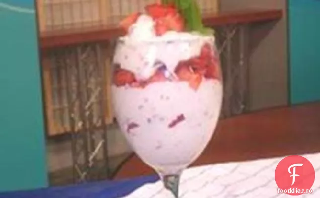 Parfait De Mousse De Căpșuni