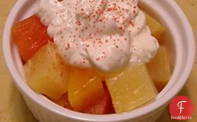 Salată De Fructe Tropicale De Vară