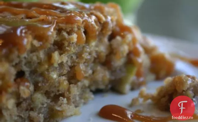 Tort De Mere Gros Cu Sos De Butterscotch