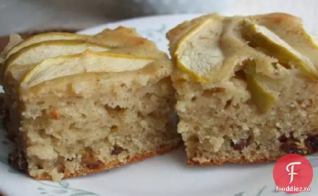 Tort Simplu De Mere Cu Scorțișoară