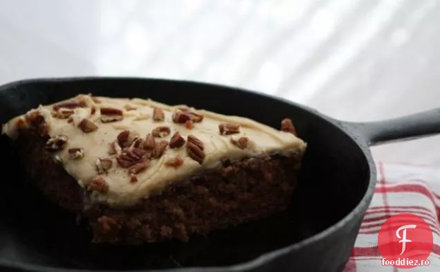 Tort De Mere Cu Tigaie Cu Glazură De Caramel