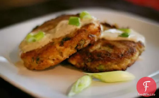 Prăjituri De Crab Cu Sos Aioli Cu Usturoi De Lămâie