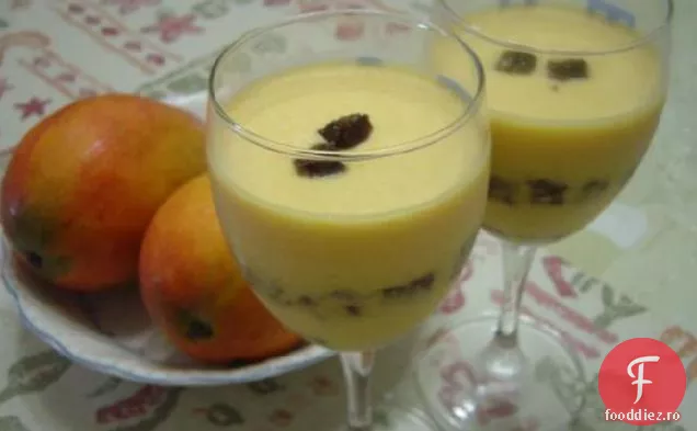 Mousse De Mango Cu Căptușeală Pentru Tort De Ciocolată