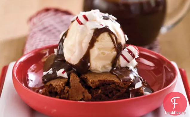 Fudge Fierbinte Cu Mentă-Înghețată Brownie