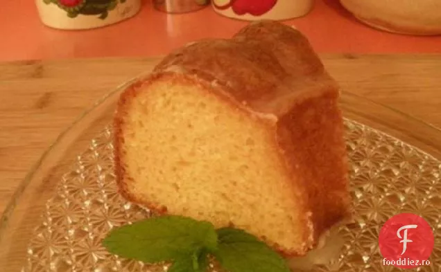 Zi Plină De Lămâie Glazurate Pound Tort