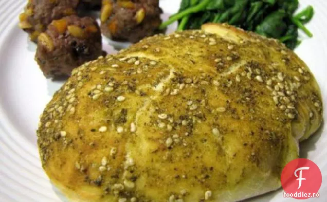 Rulouri de pâine Za 'atar (Manaiesh Bi Za' atar)