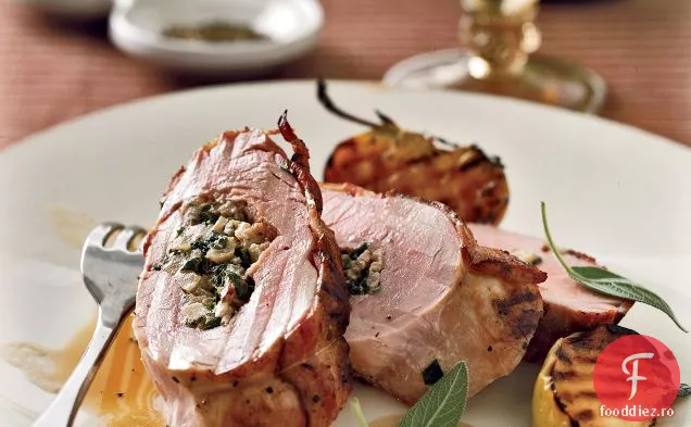 Filete de porc umplute cu slănină și sos de mere-Riesling