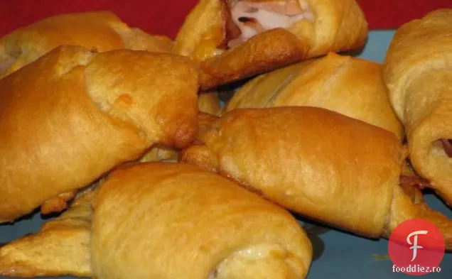 Sandvișuri cu curcan, slănină și brânză