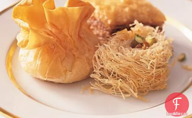 Baklava rulată cu stafide aurii