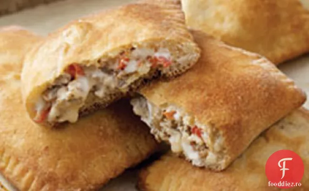 Calzone de cârnați și legume