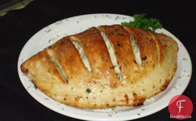 Calzone Cu Șuncă, Salam, Brânză