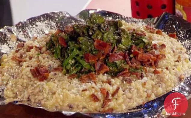 Risotto de mazăre cu ochi negri cu slănină și verdeață sudică