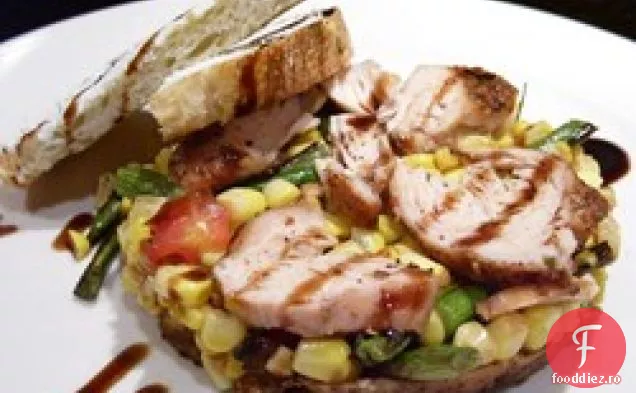 Salată de porumb de vară cu sparanghel