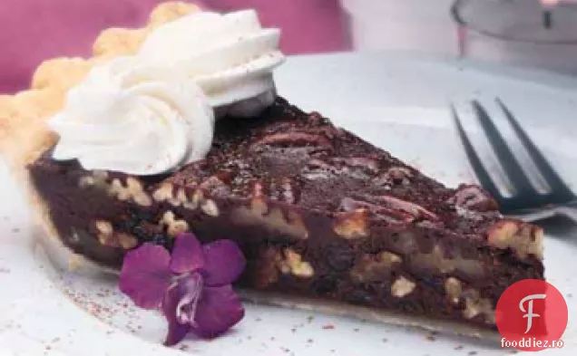 Plăcintă Cu Fudge De Nucă Catifelată
