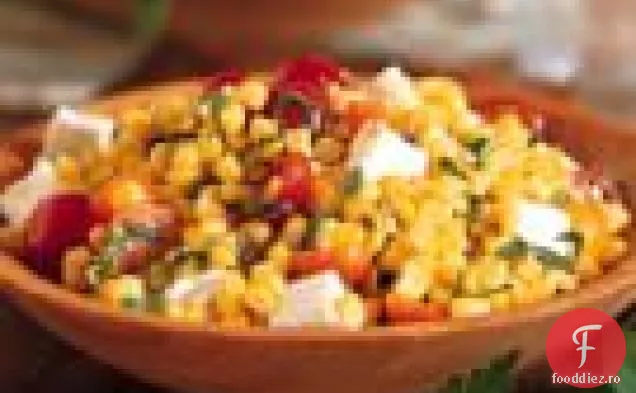 Salată de porumb prăjită cu roșii și Feta