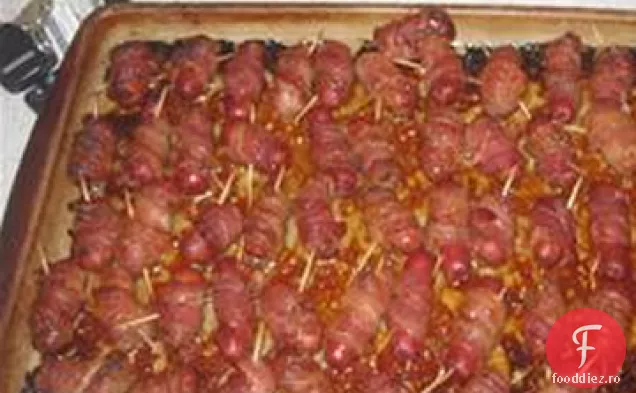 Hotdogs Înveliți Cu Slănină