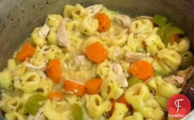 Supă De Tortellini De Curcan